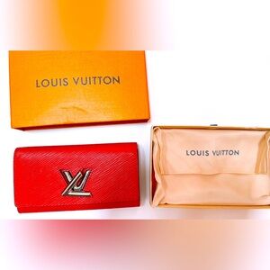 Flash sale LV wallet $100